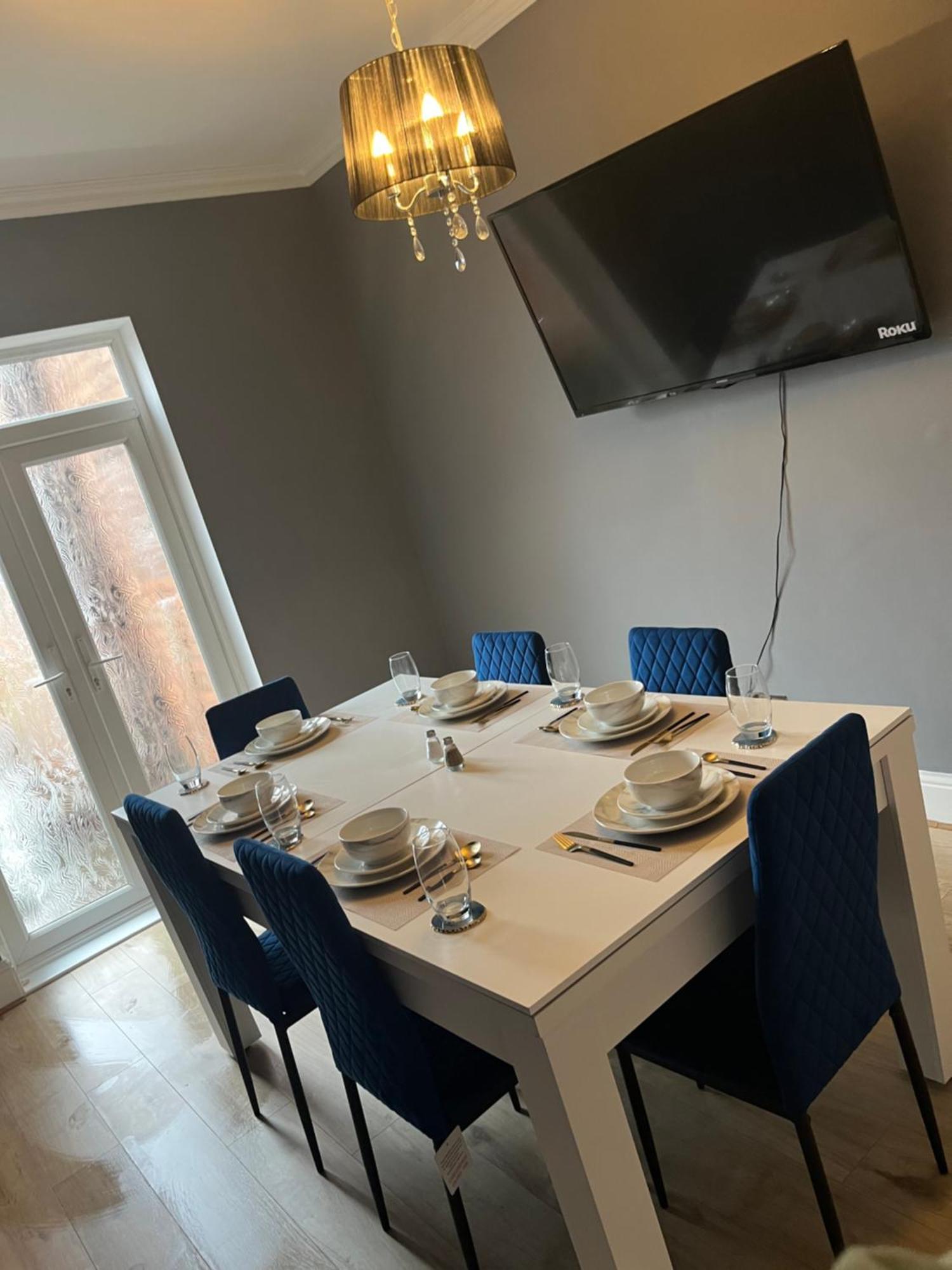 Spacious 5 Bed House Perfect For Contractors! *