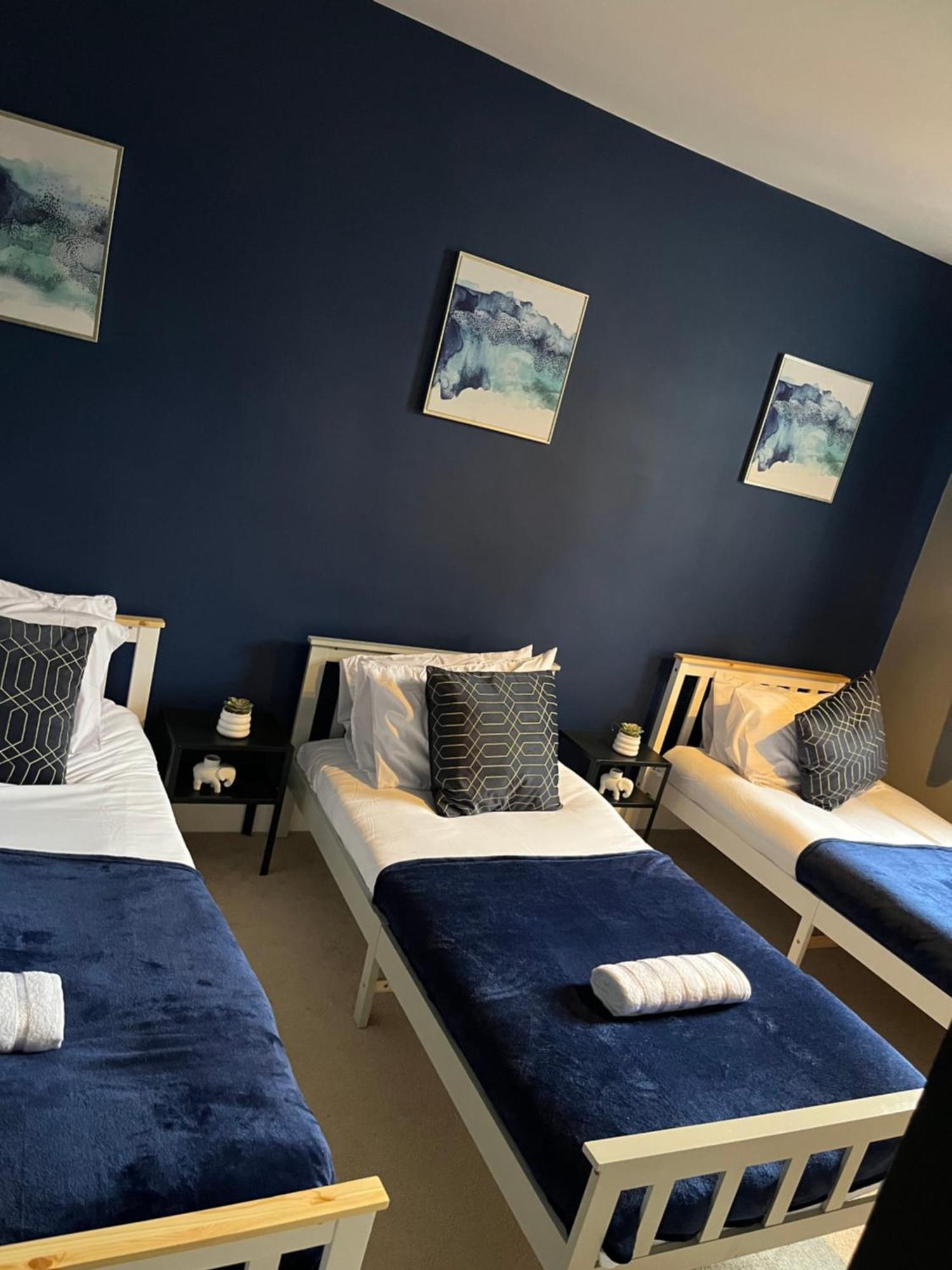 Spacious 5 Bed House Perfect For Contractors! Holiday home *